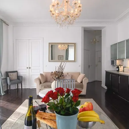 La Charme Du Marais Apartment *